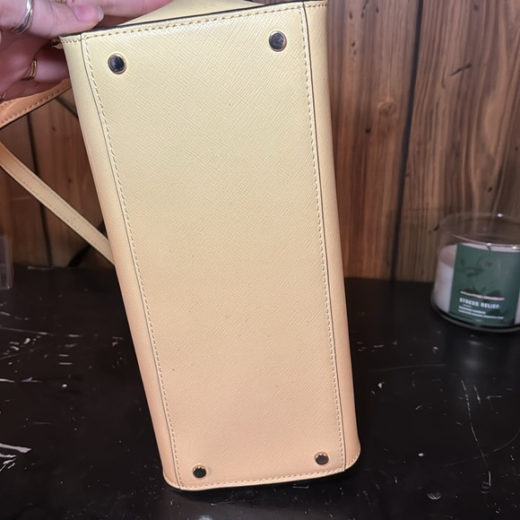 Kate Spade Medium Staci Pastel Yellow - Picture 4 of 4